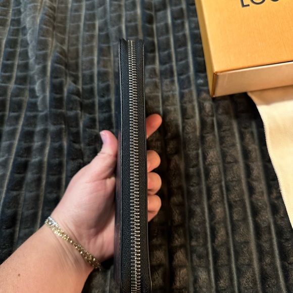 Louis Vuitton Zippy Wallet Vertical Eclipse New - Picture 5 of 10